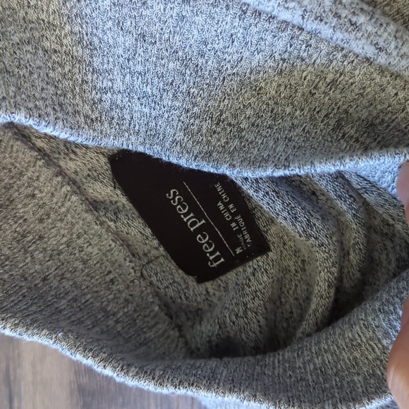 Long sleeve top bundle - Picture 3 of 14